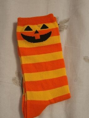 Pumpkin Jack-O'-Lantern Striped Socks - Orange & Yellow